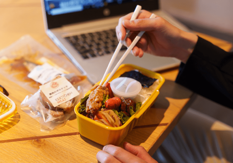 食堂や弁当に+α